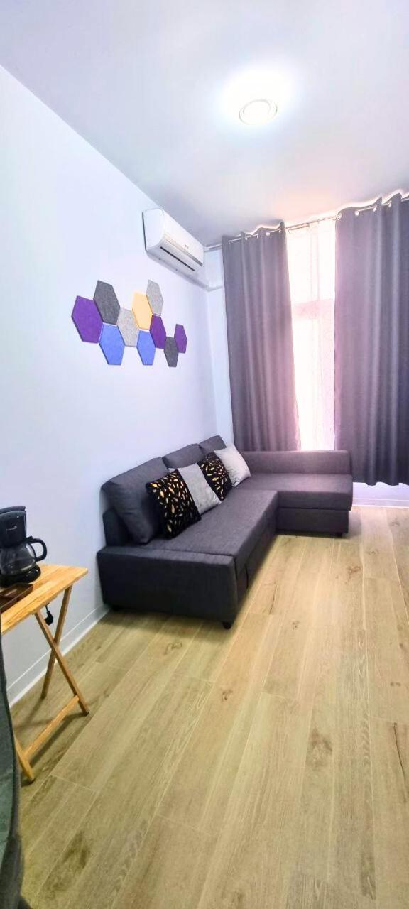 Ynfinity Aparthotel Валенсия Екстериор снимка