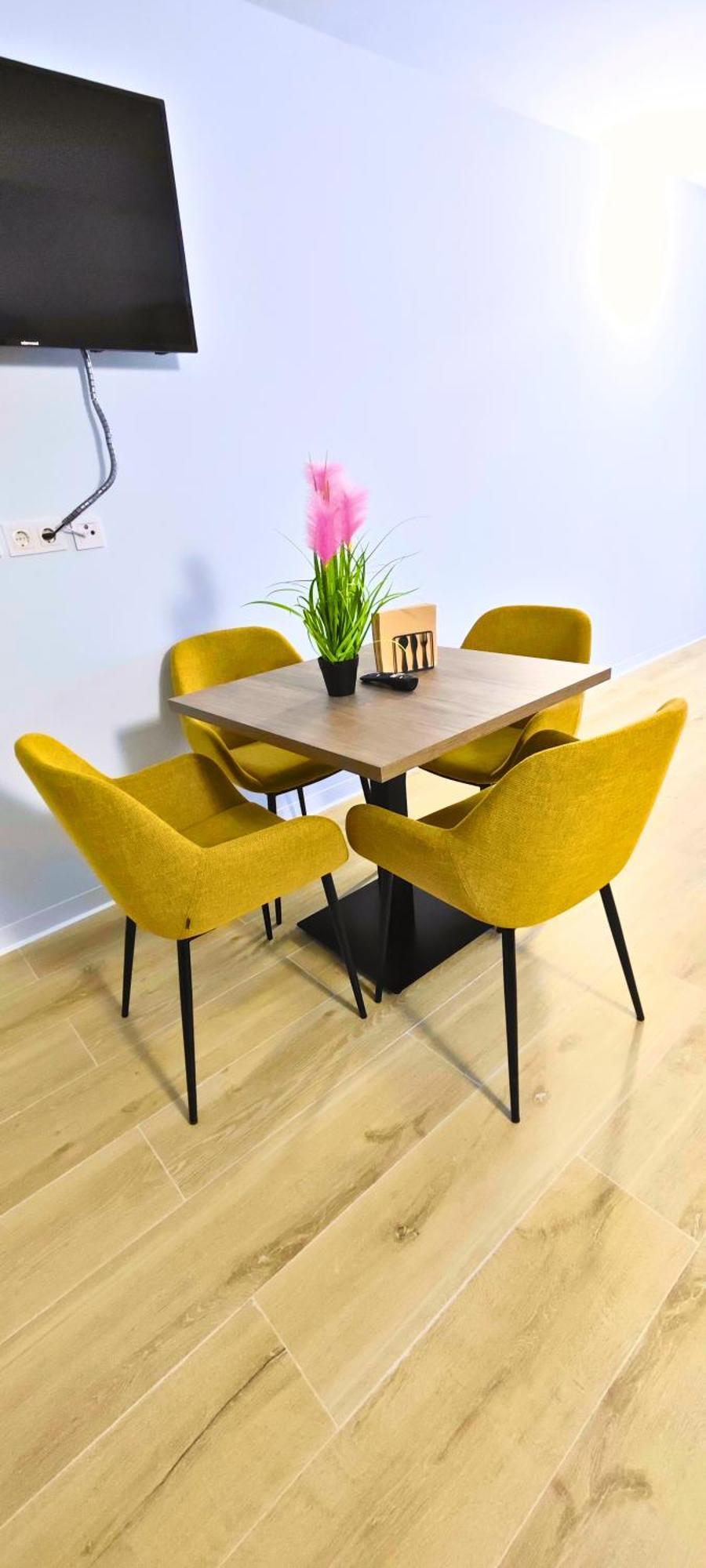 Ynfinity Aparthotel Валенсия Екстериор снимка