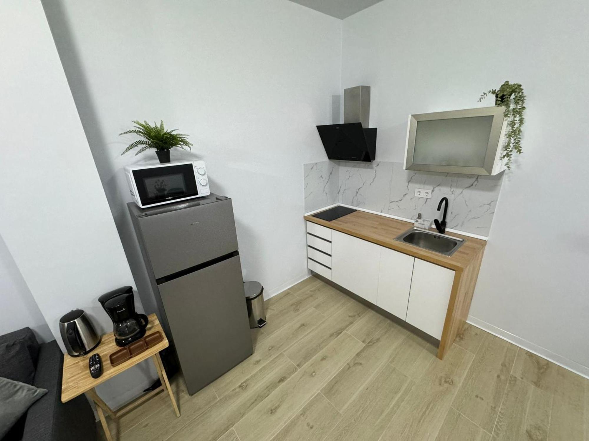 Ynfinity Aparthotel Валенсия Екстериор снимка