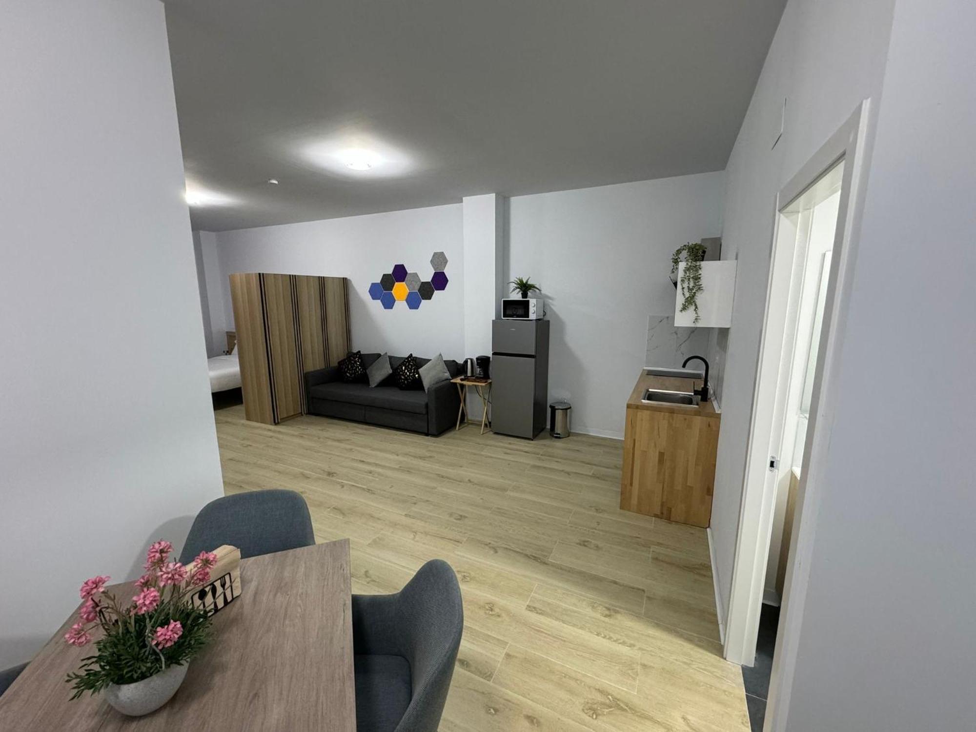 Ynfinity Aparthotel Валенсия Екстериор снимка