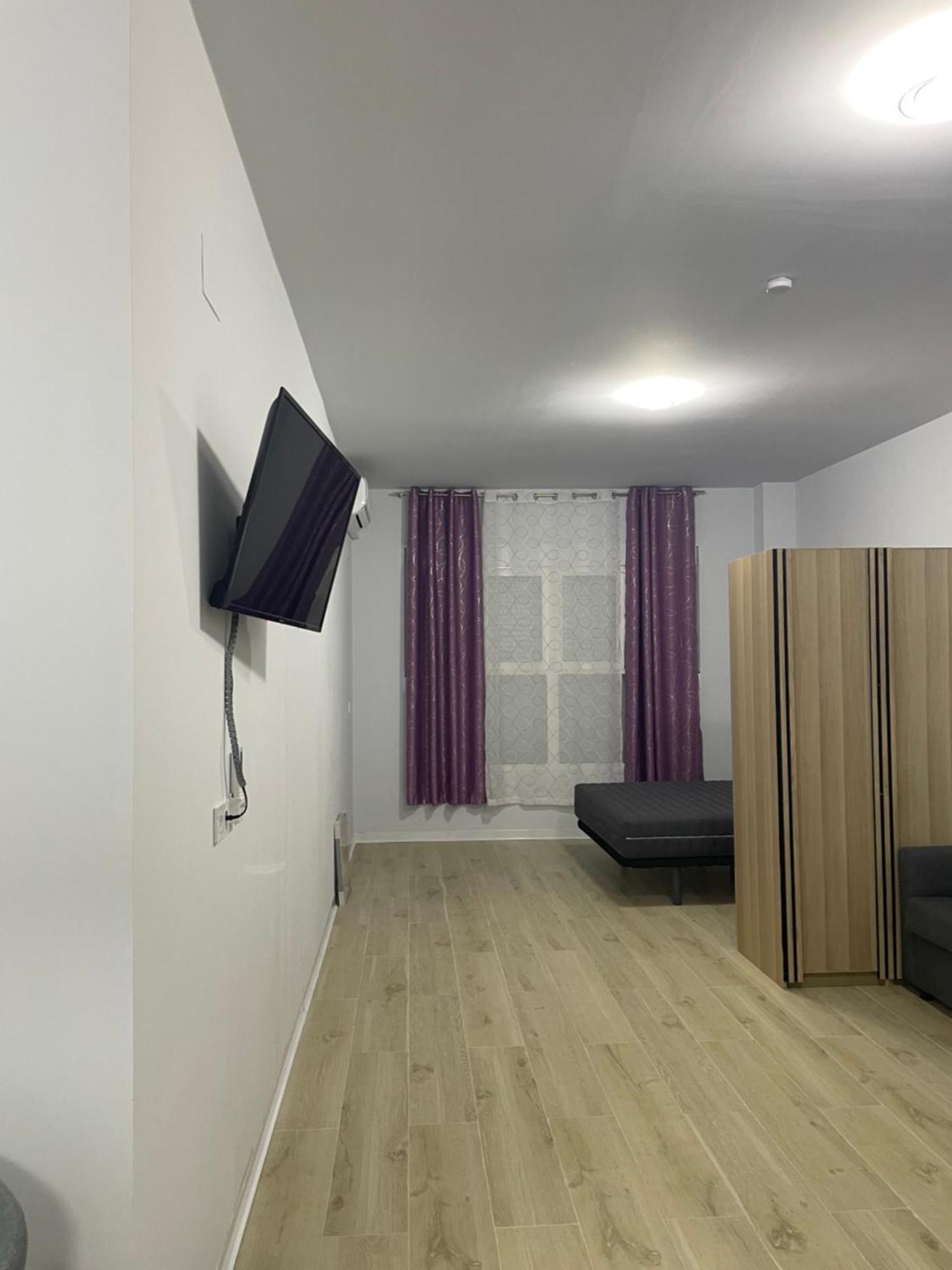 Ynfinity Aparthotel Валенсия Екстериор снимка